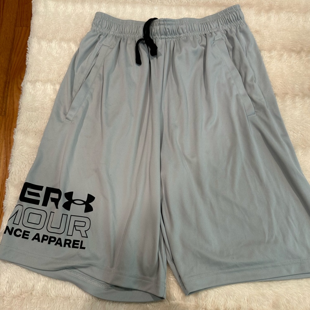 Men Under Armour shorts